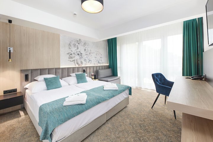 Room 19 of 62