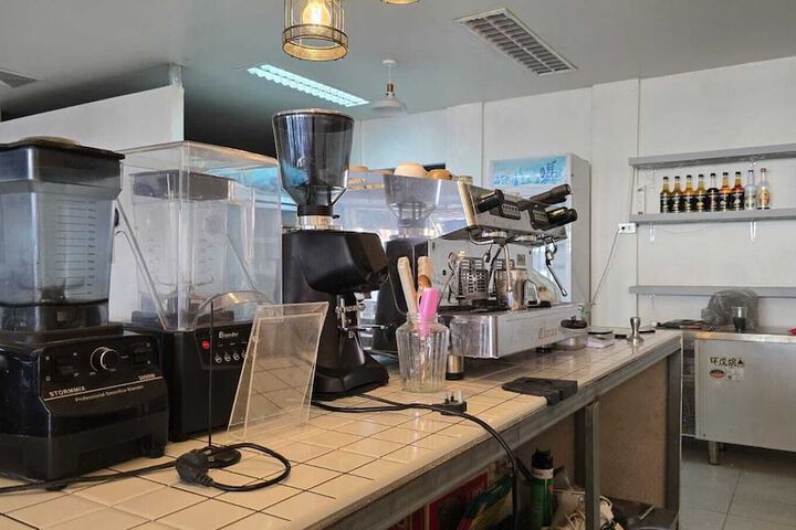 Breakfast/Coffee Service 36 of 45
