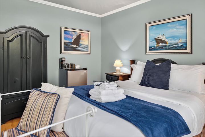 Room 73 of 380
