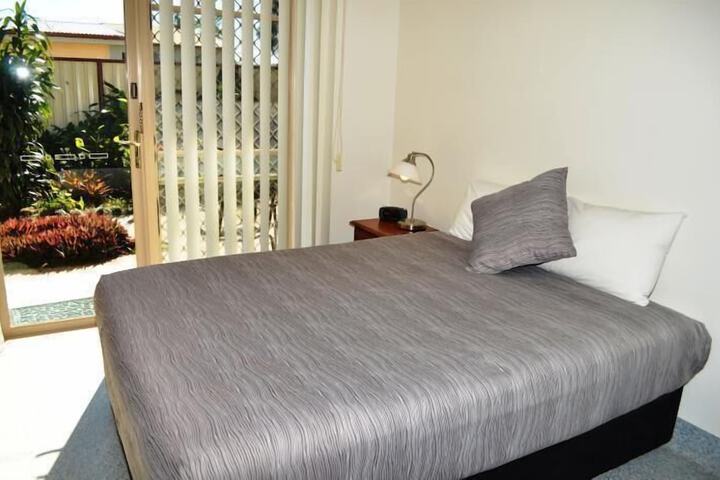 Room 4 of 30