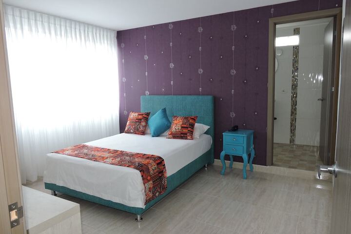 Room 7 of 25