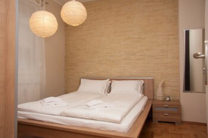 Room 15 of 20