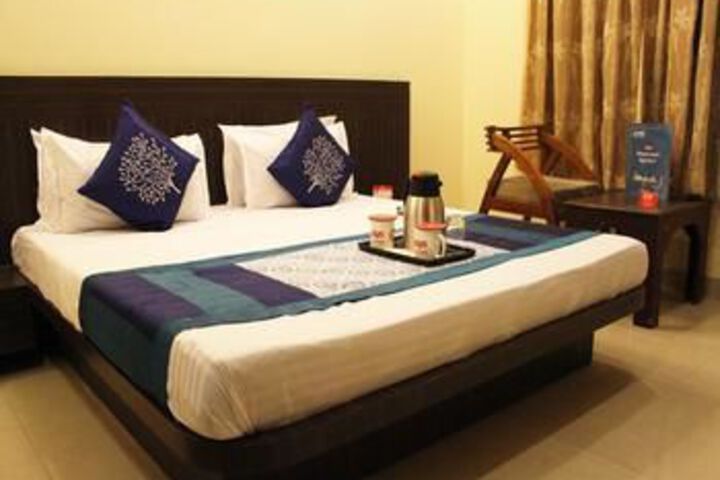 Room 4 of 27