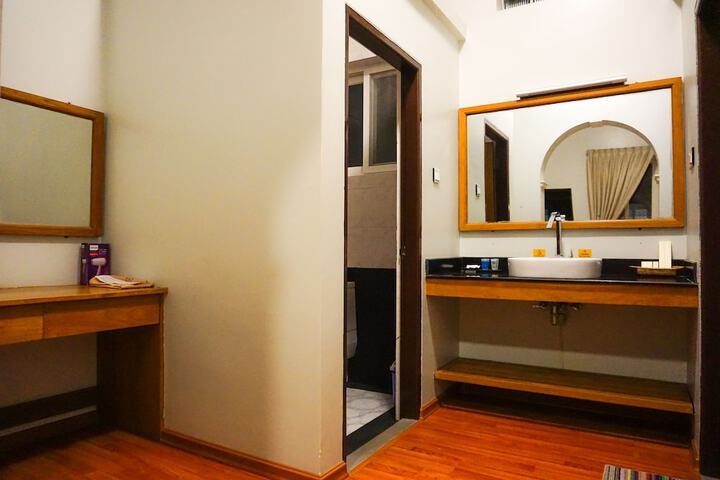 Room 15 of 57