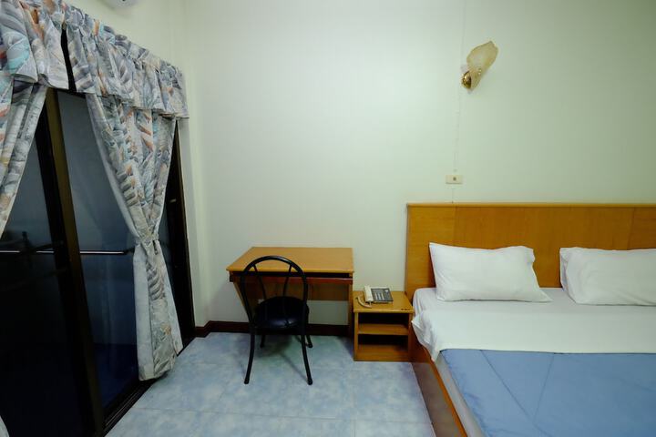 Room 2 of 19