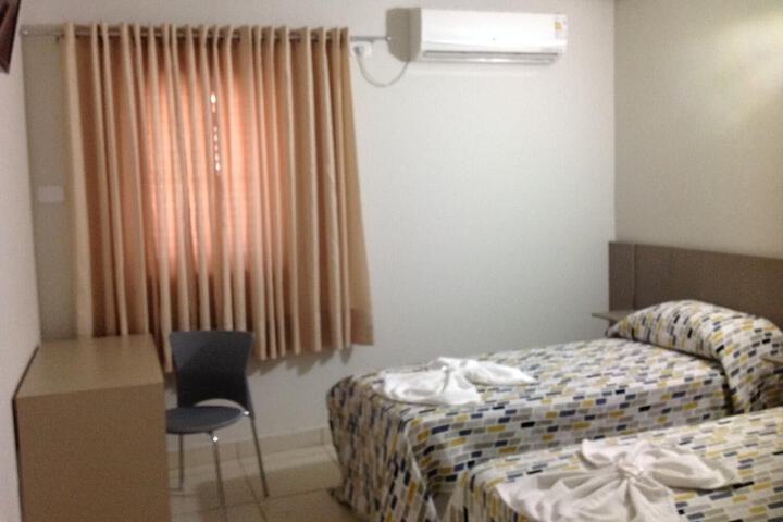 Room 8 of 40