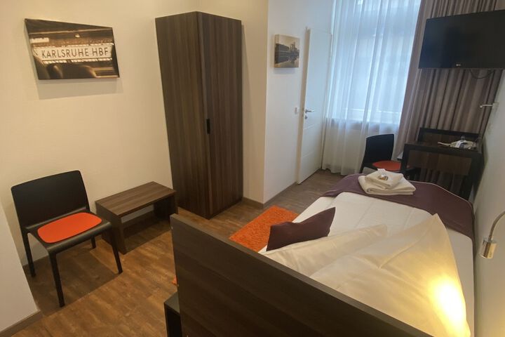 Room 14 of 47