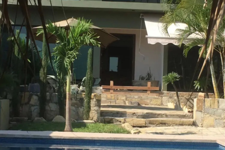 Pool 13 of 19