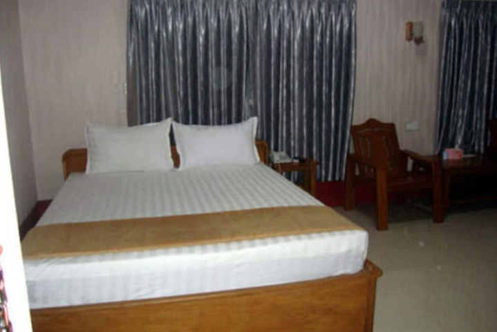 Room 9 of 26