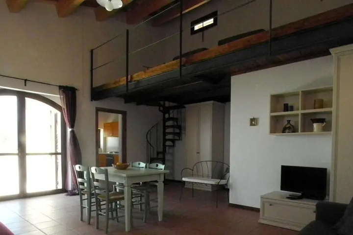 Room 3 of 13