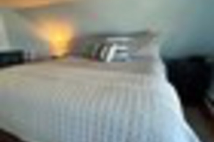 Room 89 of 297