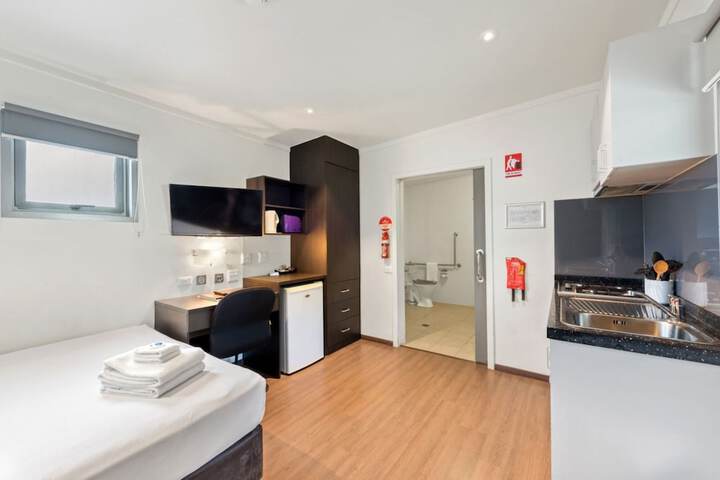 Room 15 of 72