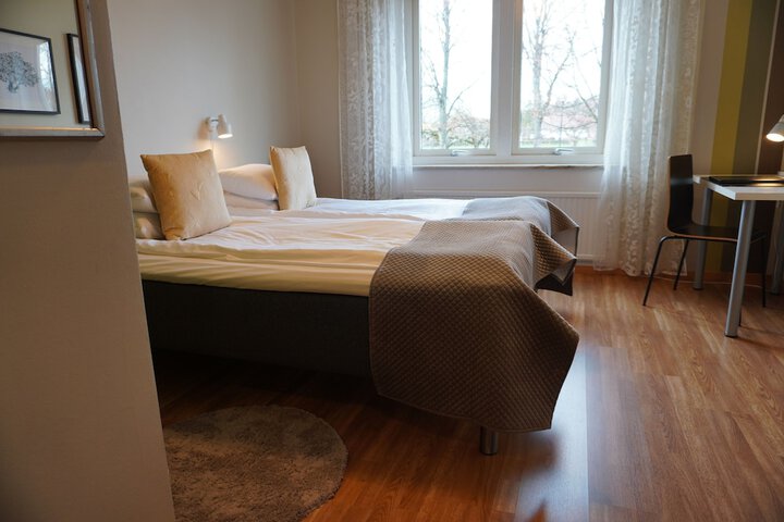 Room 5 of 36