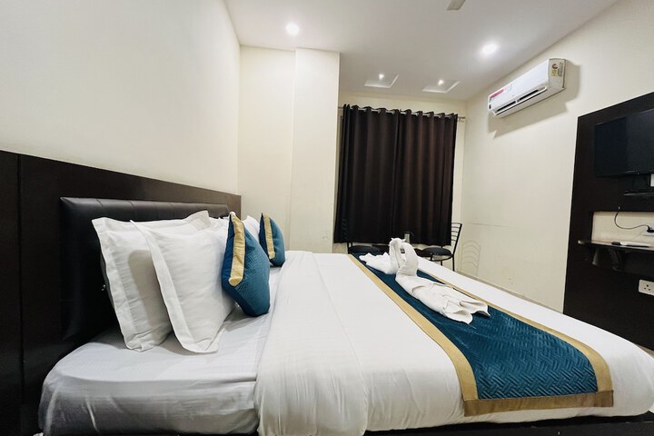 Room 10 of 61
