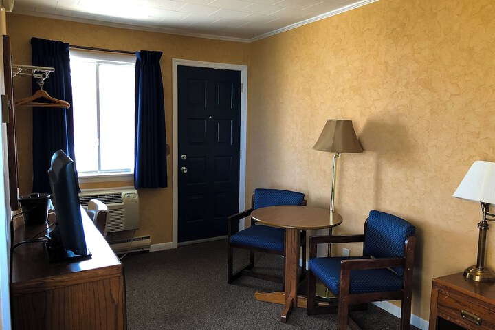 Room 12 of 54