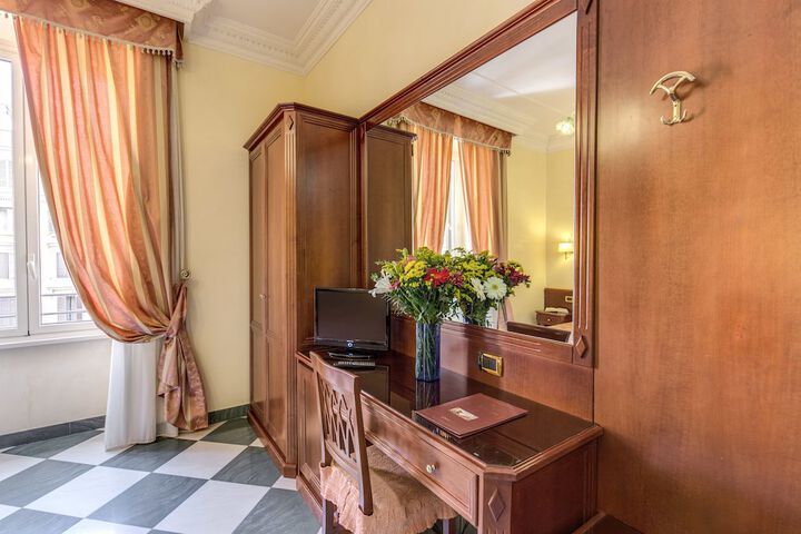 Room 40 of 64