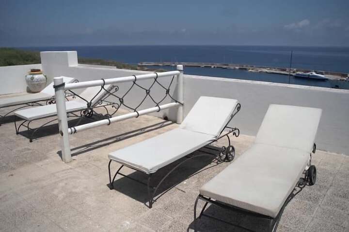 Sundeck 26 of 35