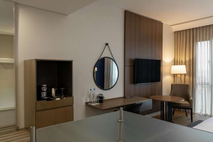 Room 77 of 309