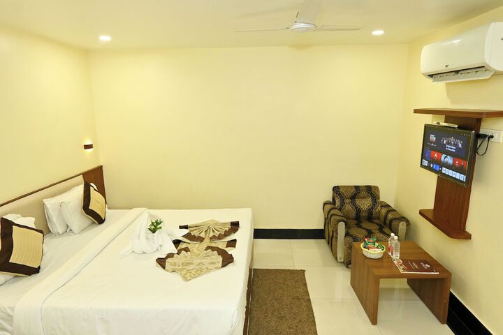 Room 27 of 61