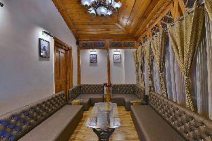 Torrentium Lodge