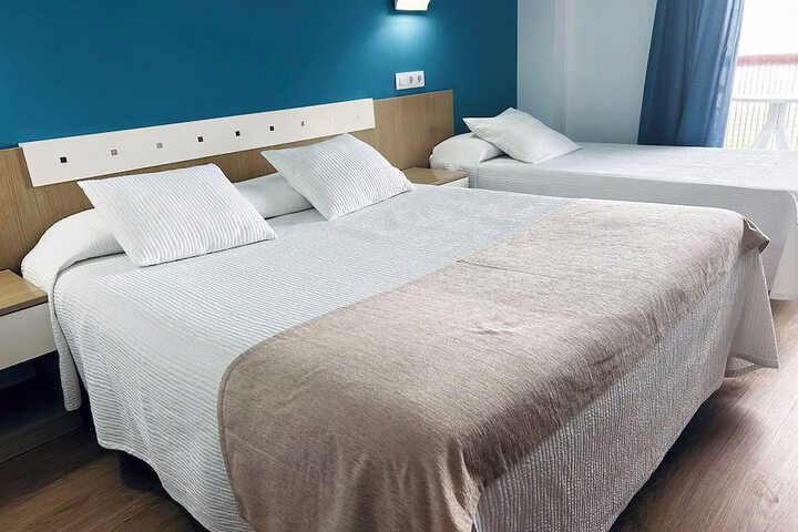 Room 18 of 76