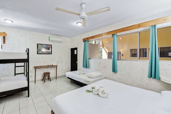 Room 4 of 20