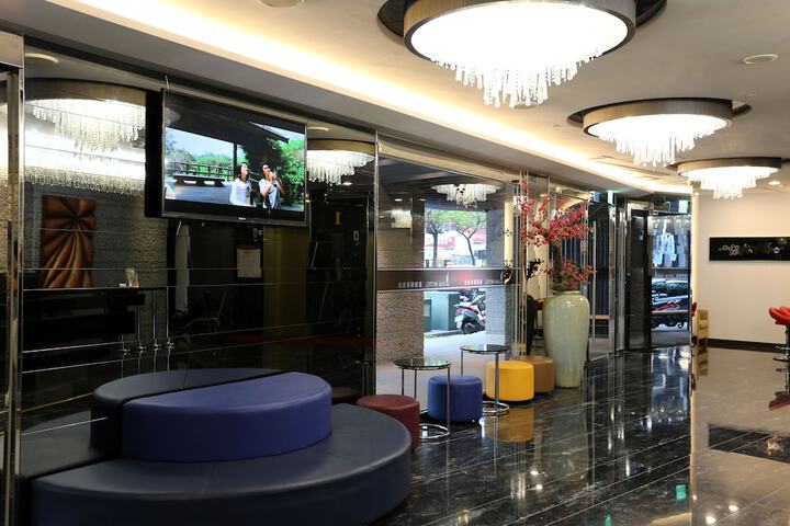 Hotel 2 of 60