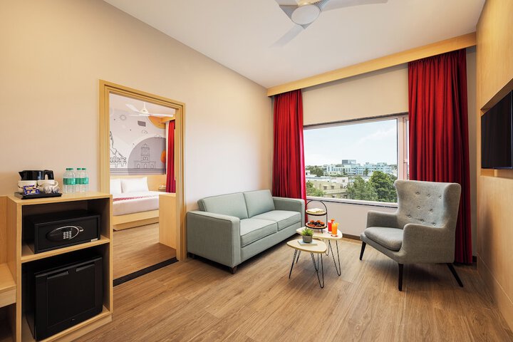 Room 19 of 38