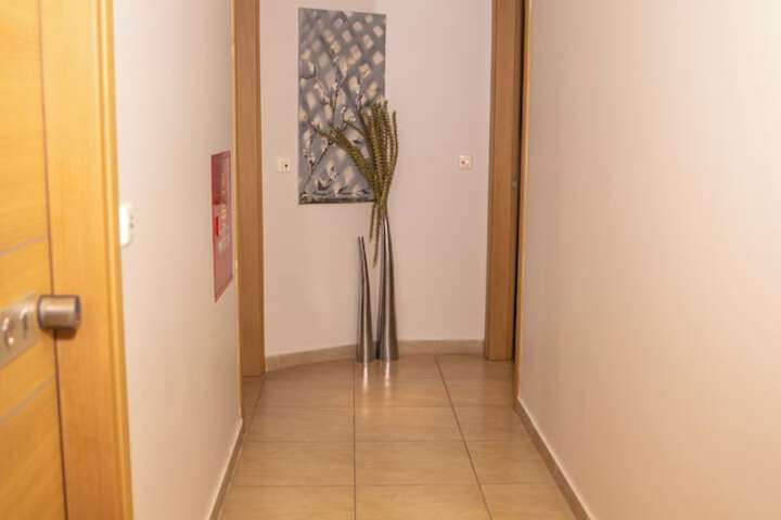 Hotel Interior 6 of 105