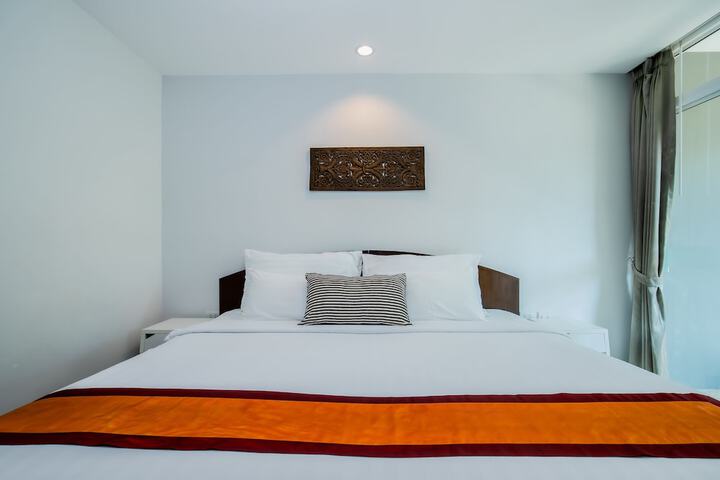 Room 17 of 122