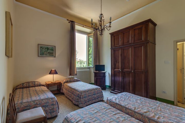 Room 8 of 47