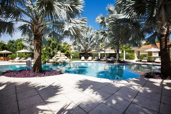 Pools & Facilities