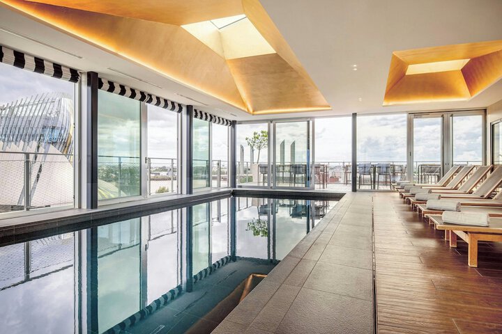 Pool 34 of 109