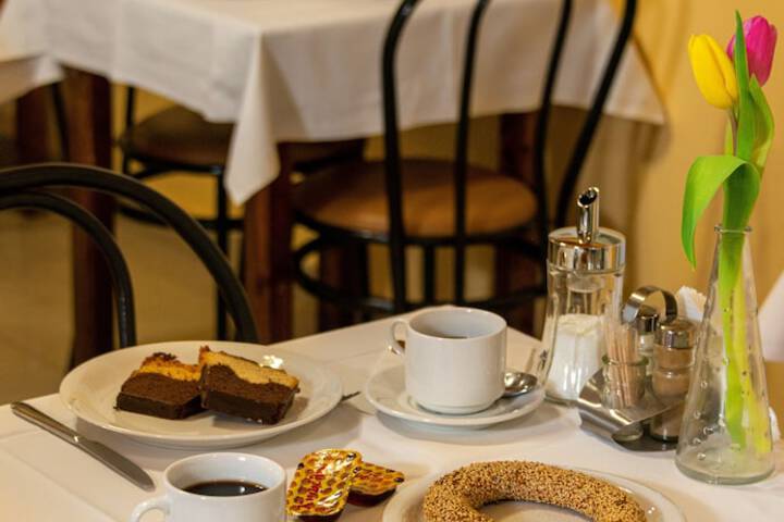 Breakfast/Coffee Service 36 of 41