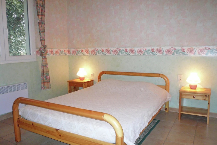 Room 3 of 16