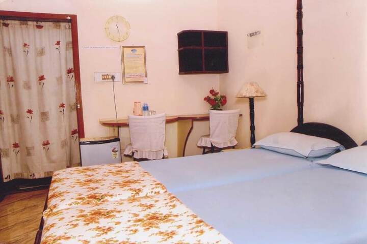 Room 25 of 50