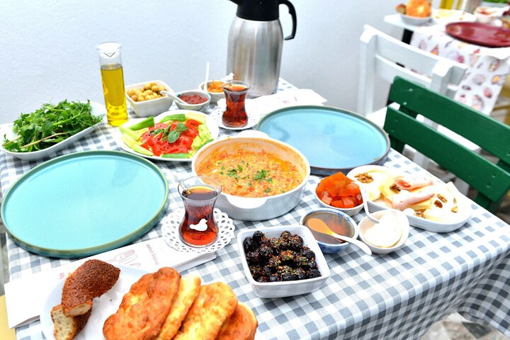 Breakfast/Coffee Service 29 of 33
