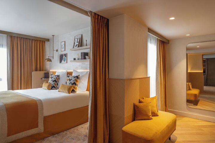 Room 45 of 205