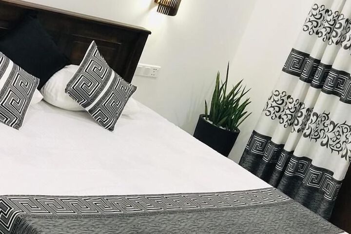 Room 5 of 5