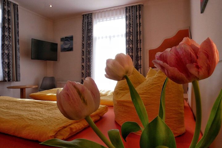 Room 9 of 43