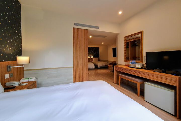 Room 38 of 72