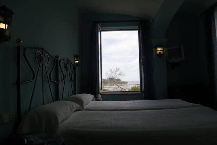 Room 16 of 57