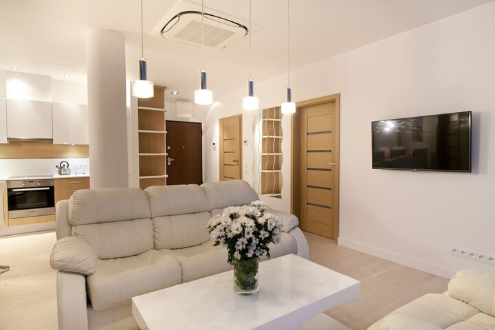 Room 148 of 272