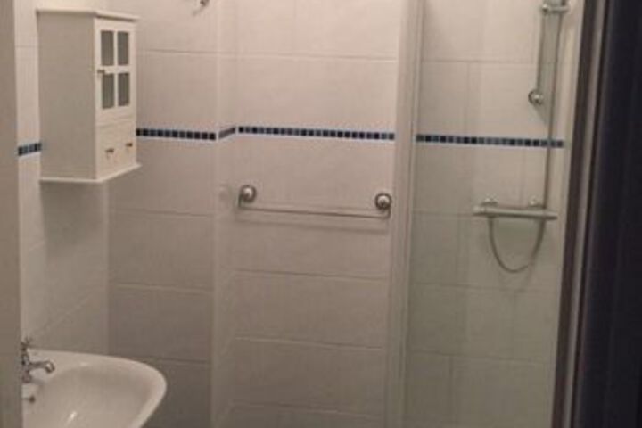 Room 12 of 17