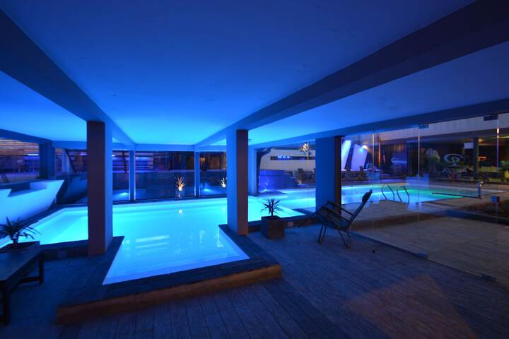 Pool 19 of 36