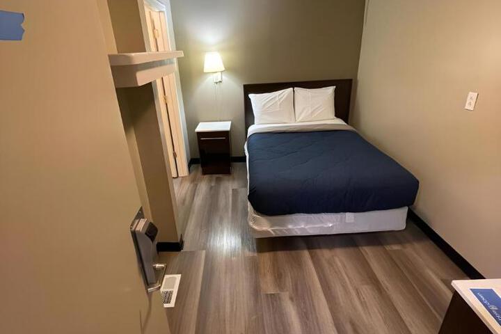 Standard Room, King or Two Doubles (5 of 14)