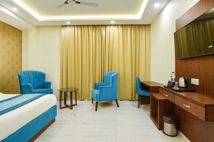 Room 36 of 80