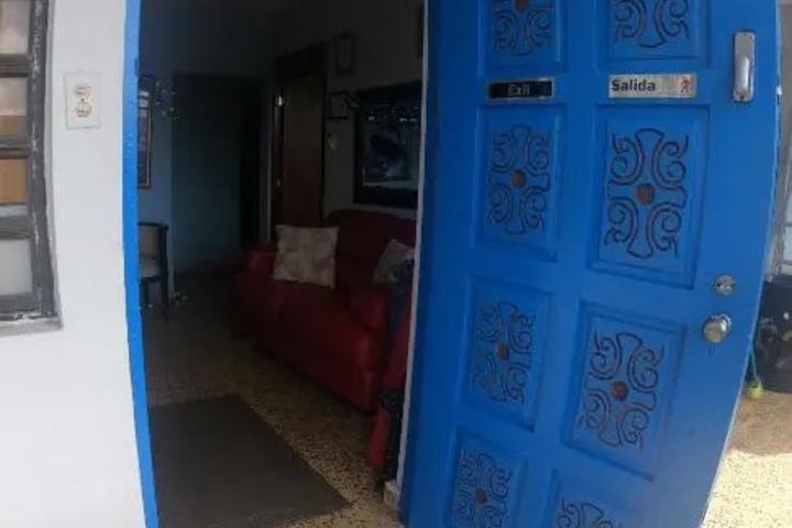 Room 9 of 17