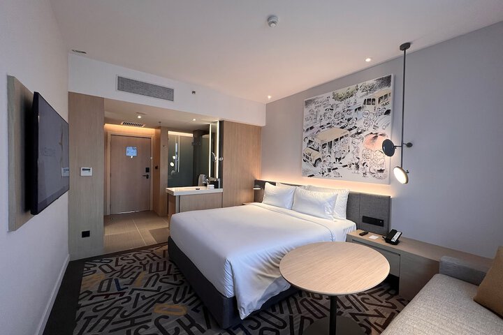 Room 9 of 53