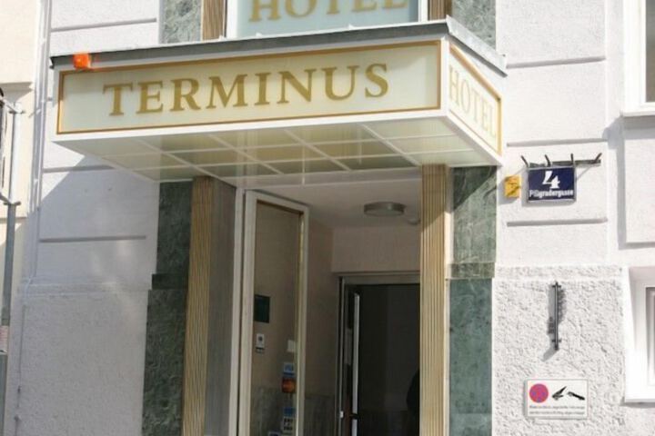 Hotel Entry